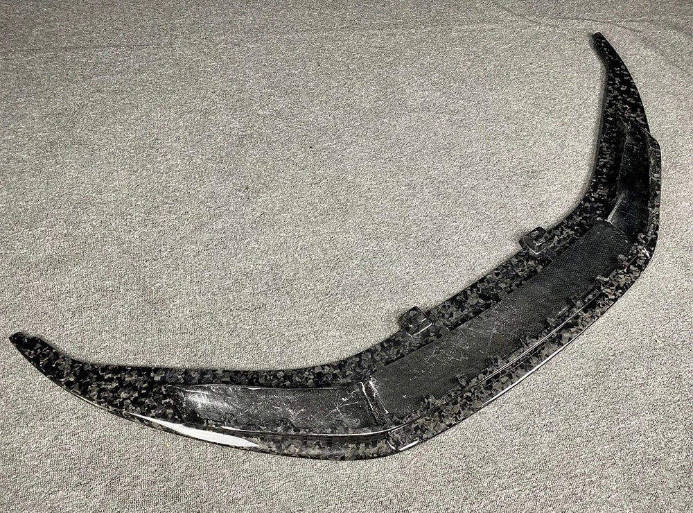 Audi R8. 2017 VS Style Carbon Fibre Front Lip