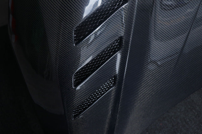 Audi R8. V10+ Full Carbon Fibre Competition Bonnet / Hood