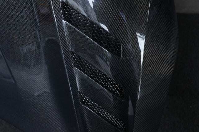 Audi R8. V10+ Full Carbon Fibre Competition Bonnet / Hood
